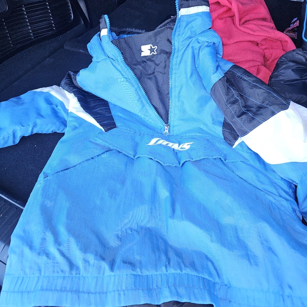 Detroit Lions Kids Medium Pullover Starter Jacket